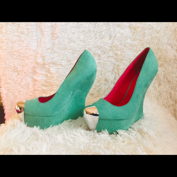Qupid Women’s Mint Green Suede Platform Wedges NEW - Picture 5 of 6